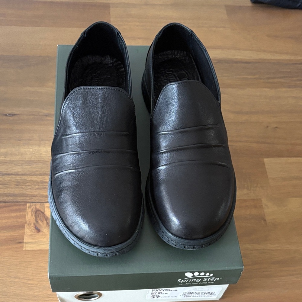 Spring Step womens Dark Leather Loafers